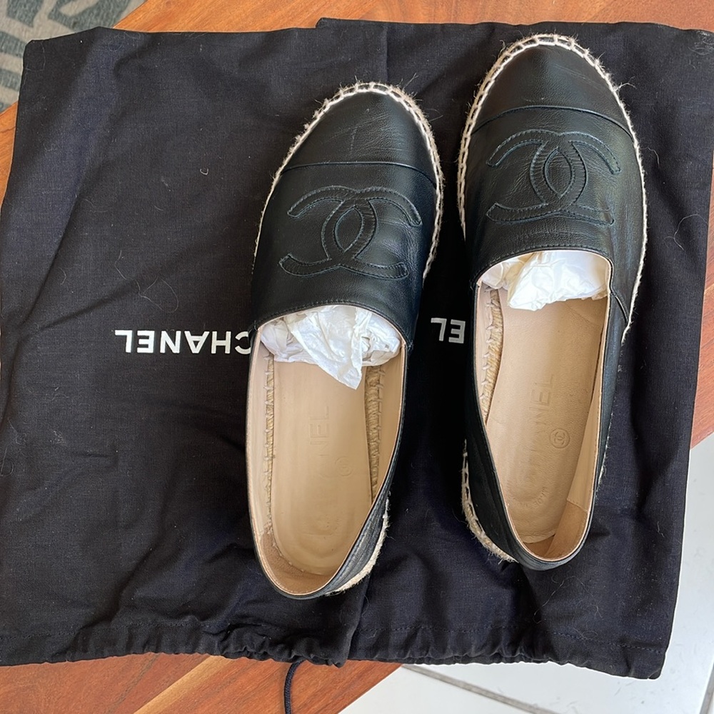 CHANEL BLACK ESPADRILLES 37